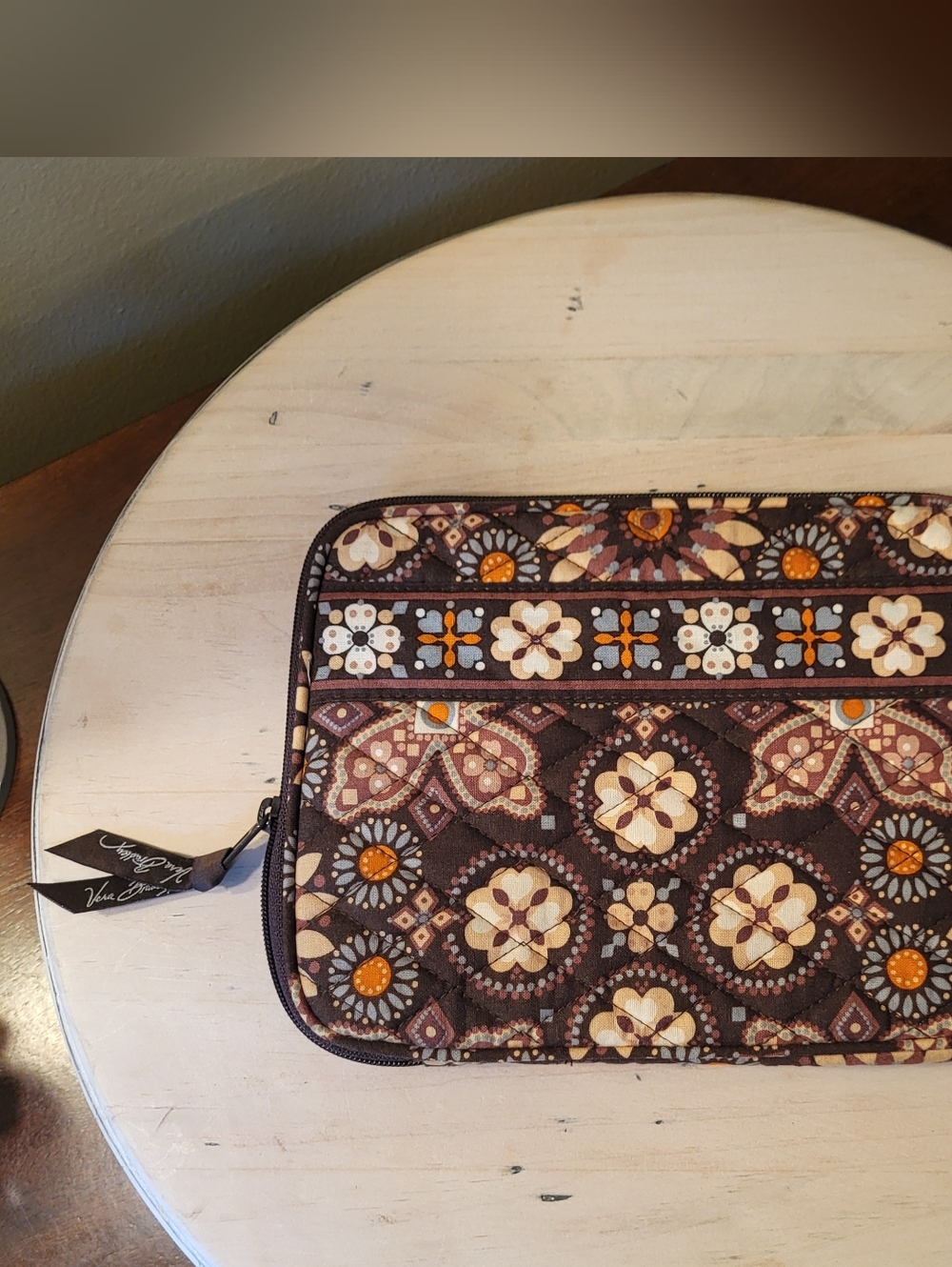 Vera Bradley Tablet Case Organizer Flower Inside Pocket Zipper Brown Tan Blue